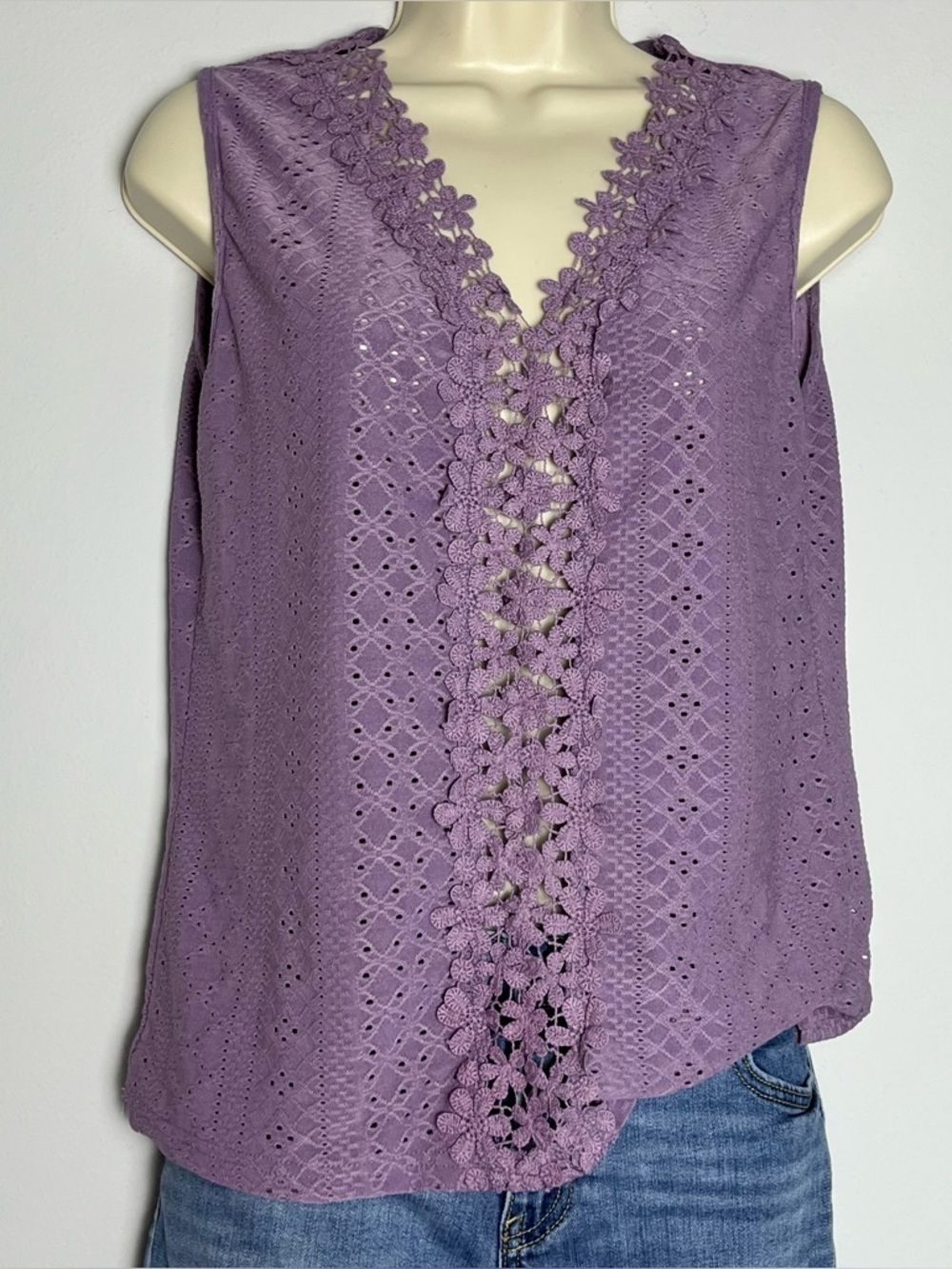 Violet Lace-Trim Eyelet V-Neck Knit Tank Top Boho Fairy Cottagecore Sz M